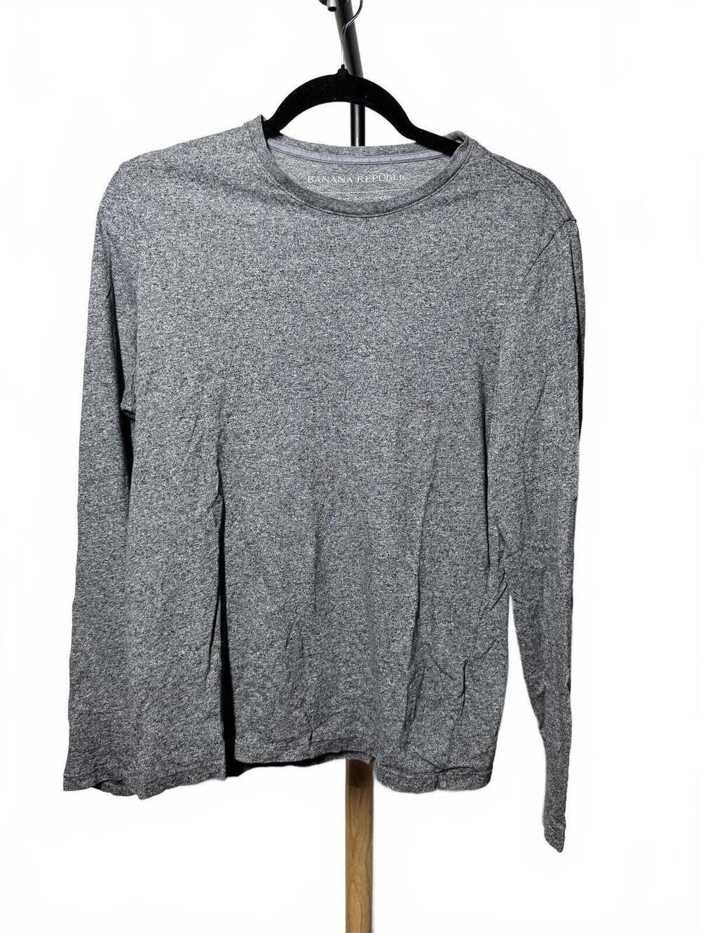 Banana Republic Heather Gray Long Sleeve Crewneck T-Shirt